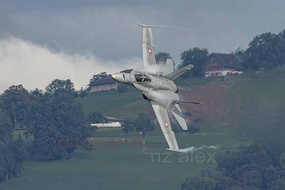 AER33000.jpg